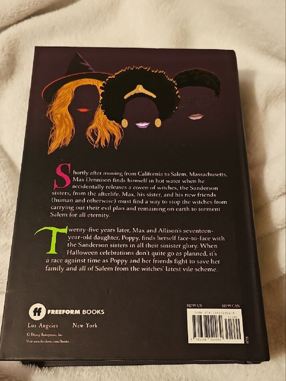 Disney 4 Book Bundle Hardcover. - Picture 9 of 9